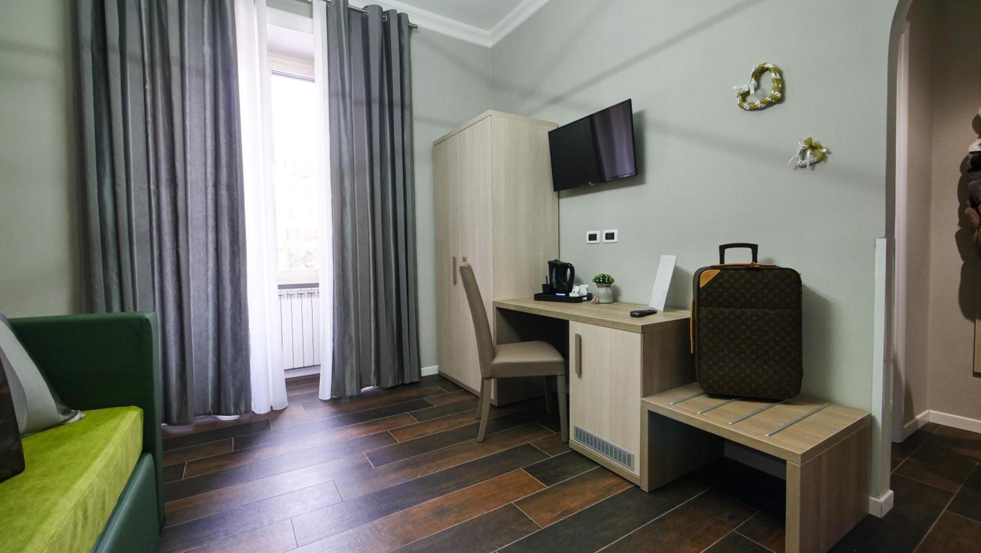 Deluxe Family Suite